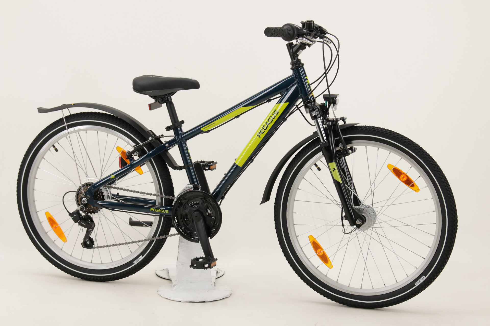 Pegasus Avanti Sport 18 24 Trekkingbike 18 Gang Shimano