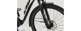 KTM Macina Tour CX 610 28 Zoll E-Bike 10-Gang Kettenschaltung 625Wh 17,4AH Akku weiß Bosch Rahmenhöhe: 46 cm