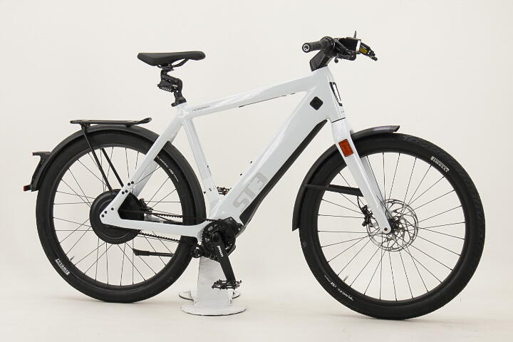 Stromer ST3 Pinion E-Bike 45km/h Pinion 9-Gang Gates Riemen 983Wh 19,8 Ah Akku weiß Stromer Rahmenhöhe: L