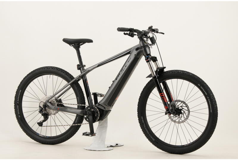 Bulls Copperhead Evo2 XXL 27,5 Zoll E-MTB 10-Gang Kettenschaltung 750Wh Akku chrom Bosch Rahmenhöhe: 54 cm