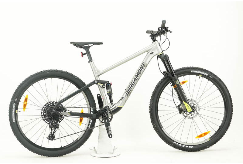 Bergamont E-Ville Elite 28" Urban E-Bike 12-Gang XT Schaltwerk, CX 85Nm, 625Wh Intube 17,4 Ah Damenfahrrad 12 Gang Kettenschaltung schwarz Bosch Rahmenhöhe: 58 cm